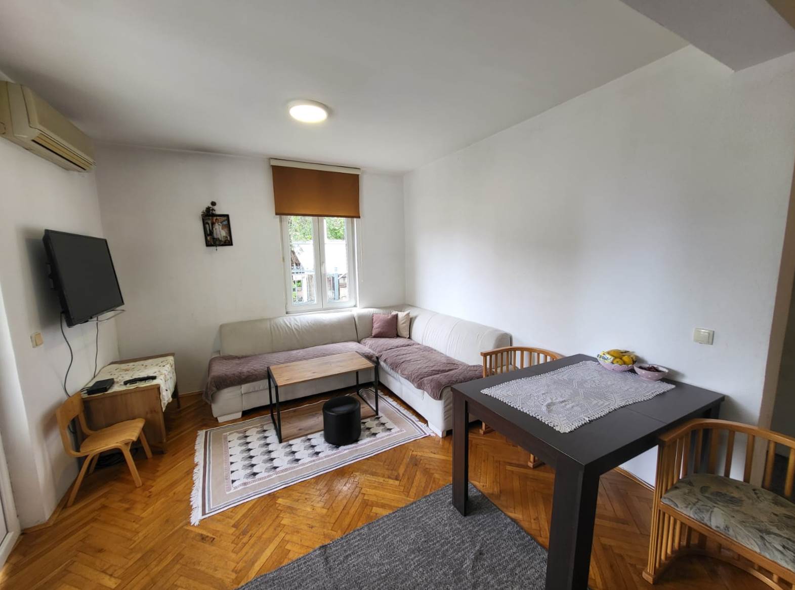 Image of Apartment - 2 Bedrooms - 1 Bathrooms for Sale in Budva-Petrovac-Montenegro, Image 1